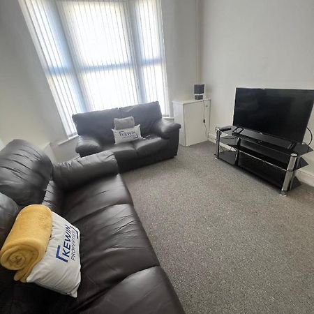 הוילה ליברפול Large 3 Bed - 10 Mins To Centre מראה חיצוני תמונה